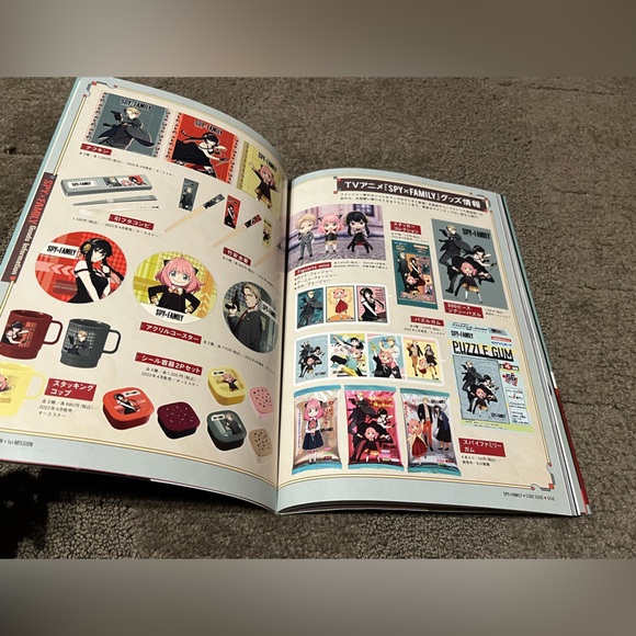 Spy x Family Official Anime Guide TV ANIMATION x 1st Mission Art Book Anime Anya - Picture 14 of 16